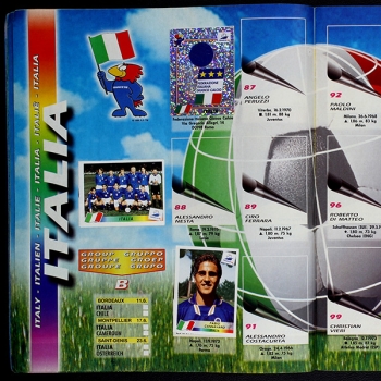 France 98 Panini Sticker Album teilgefüllt