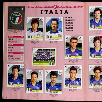 Italia 90 Panini Sticker Album komplett