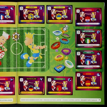 Preview: Euro 2012 Panini Sticker Album komplett