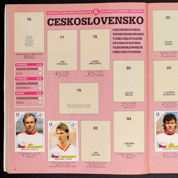 Preview: Italia 90 Panini Sticker Album teilgefüllt - lesen