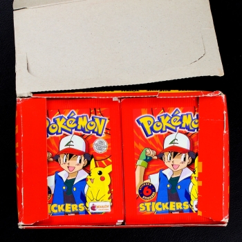 Preview: Pokemon Merlin Box mit 100 Sticker Tüten