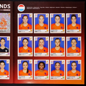 Preview: Euro 2017 Women's Panini Sticker Album komplett