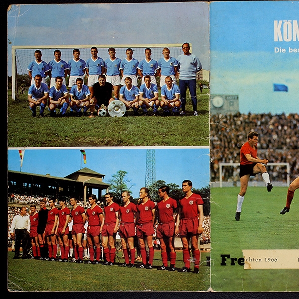 König Fußball Eikon album with stickers