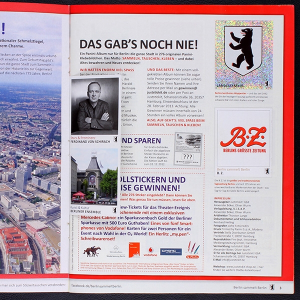 Berlin sammelt Panini Sticker Album komplett