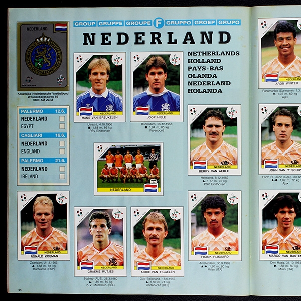 Italia 90 Panini Sticker Album komplett