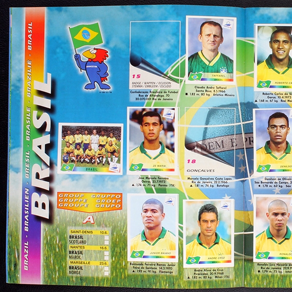 France 98 Panini Sticker Album teilgefüllt