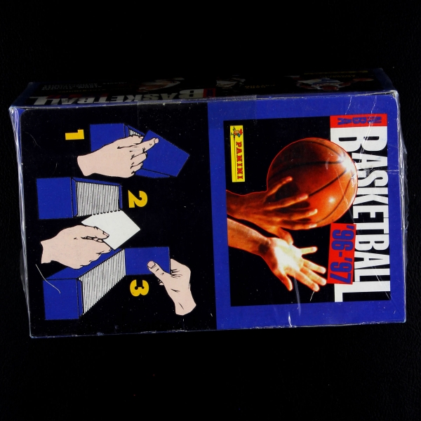 Basketball 96 NBA Panini Box mit 100 Sticker Tüten