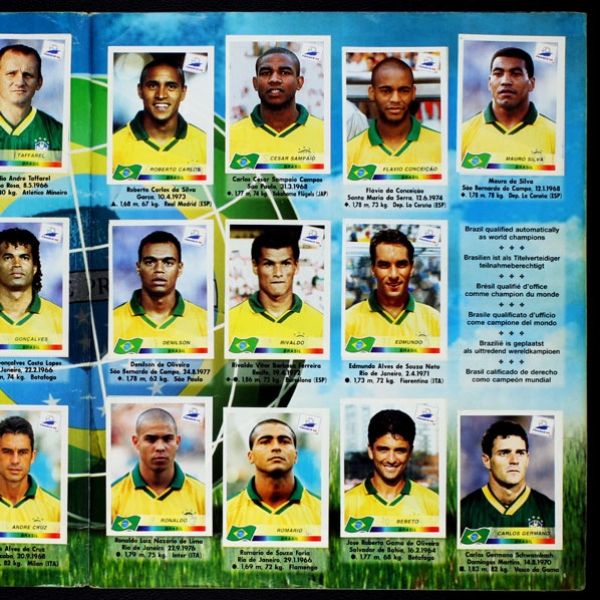 France 98 Panini Sticker Album - lesen