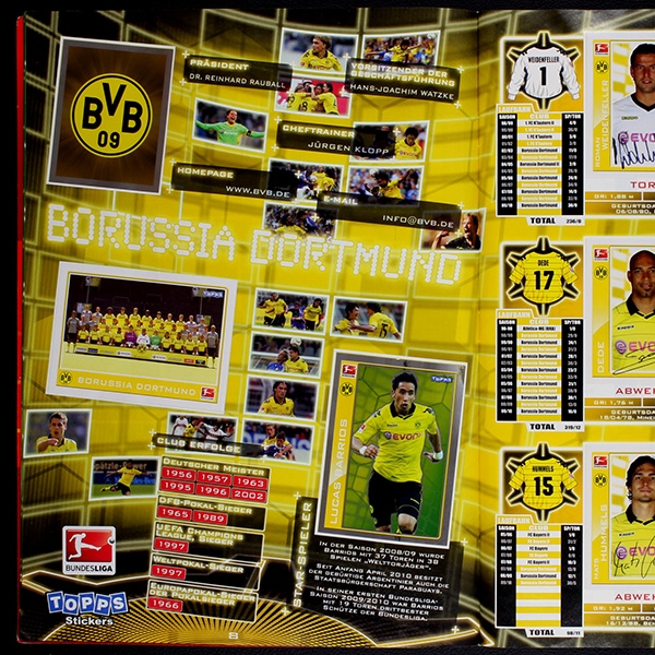 Fußball 2010 Topps Sticker Album komplett